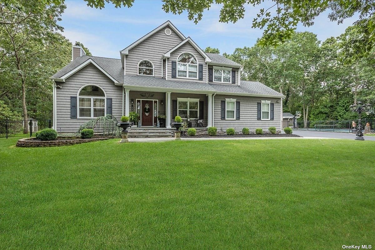 14 Mariposa Ln, Manorville, NY 11949 Zillow