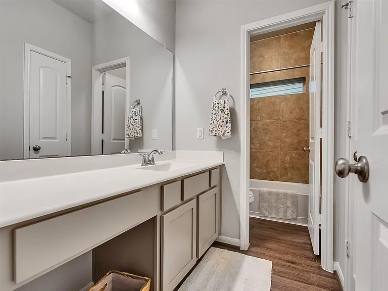1807 Oakdale Mist Dr — Photo 12