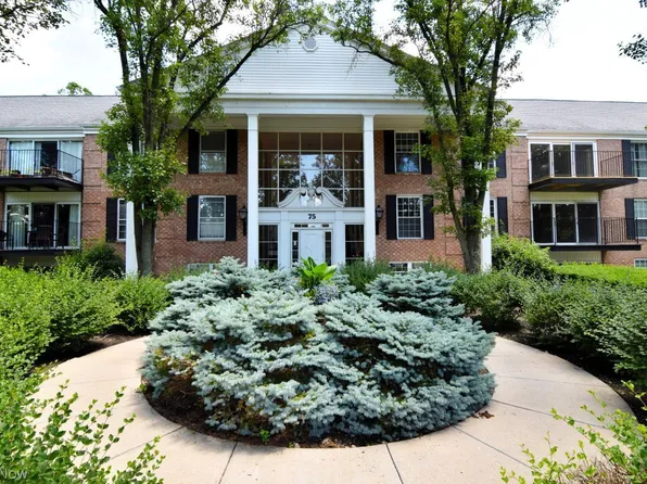 75 Atterbury Blvd APT 214, Hudson, OH 44236