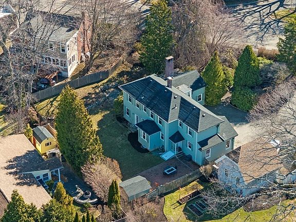 3rd image of 440 Puritan Rd