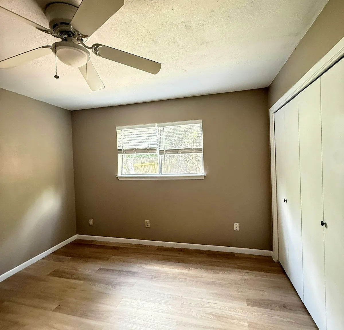 1690 Hofheinz Street, Unit A1 — Photo 4