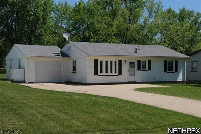 1st image of 748 Virginia Dr NW