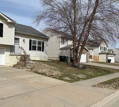 5th image of 15812 Cottonwood St