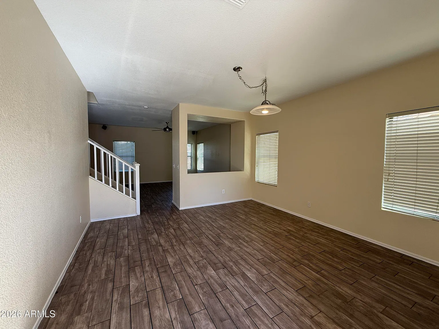 4 bed, 2.5 bath, 2132 sqft, $2,290 — Photo 3
