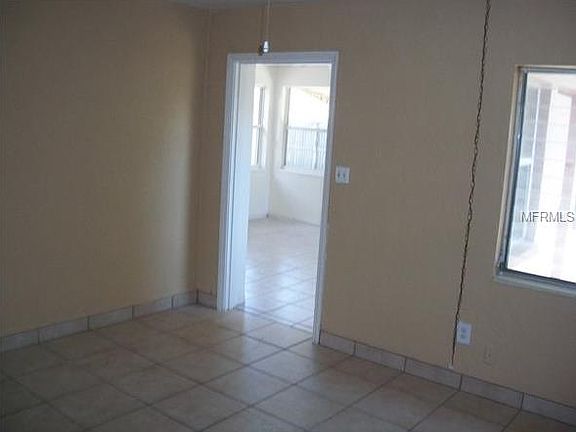 5th image of 2725 30th Ave N