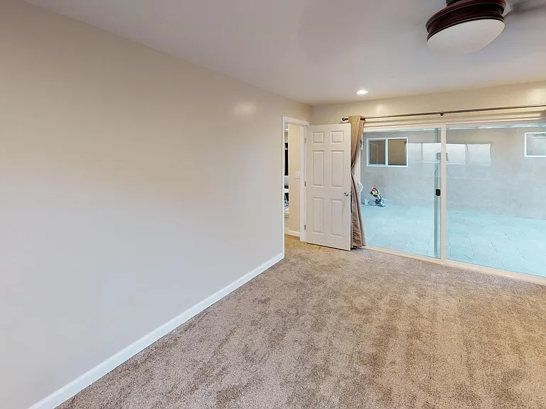 1751 Catalina Blvd — Photo 12