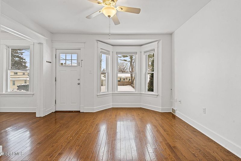 3rd image of 15 Orchard Avenue