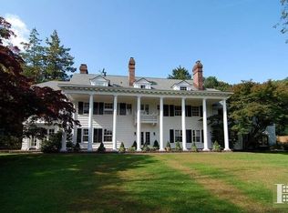 33 Oak Bend Rd, West Orange, NJ 07052