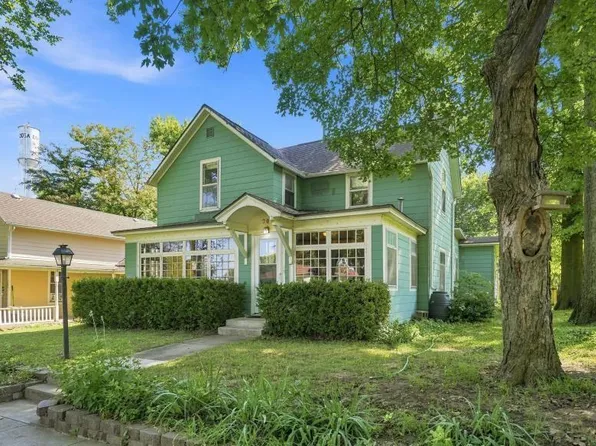 707 Liberty St, Oskaloosa, KS 66066