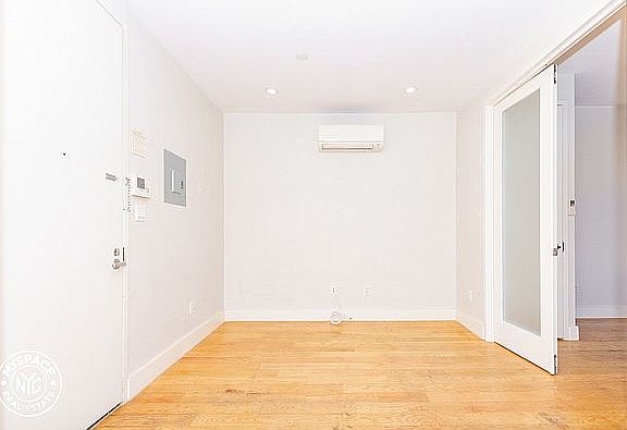 3rd image of 801 Saint Johns Pl #2F