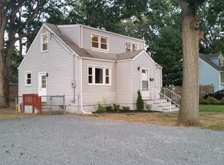 10 Sadowski Dr, Old Bridge, NJ 08857