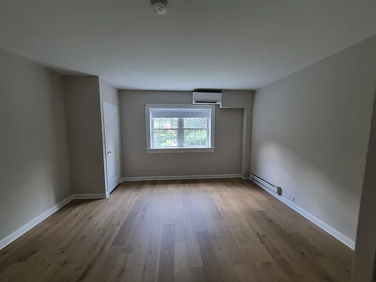 1719 Preston Rd — Photo 16