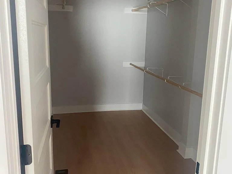 206 N Main St — Photo 4