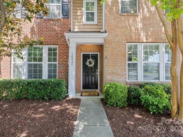 10027 Juniper Trace Dr, Charlotte, NC 28277
