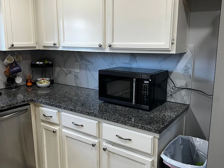 1 E Mountain Ln #MAIN — Photo 9