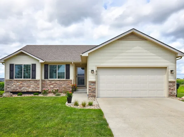 875 SE Prairie Park Ln, Waukee, IA 50263