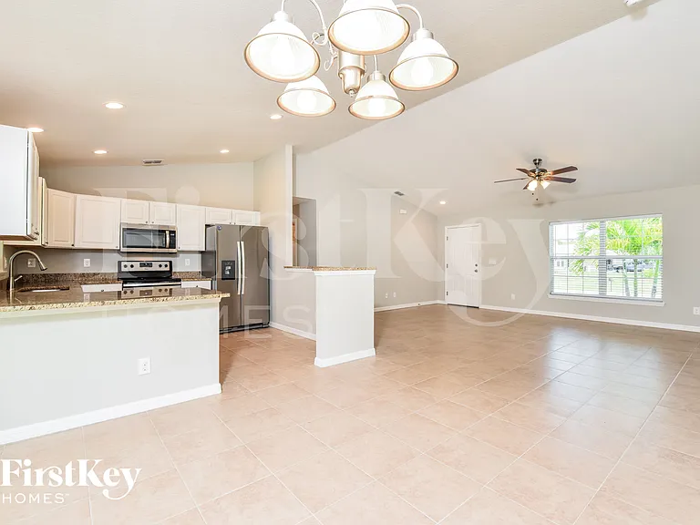 6464 David Blvd — Photo 6