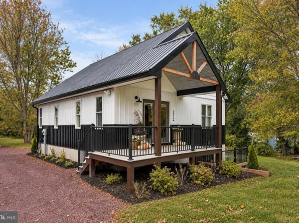 212 Pineford Rd, Pottstown, PA 19464