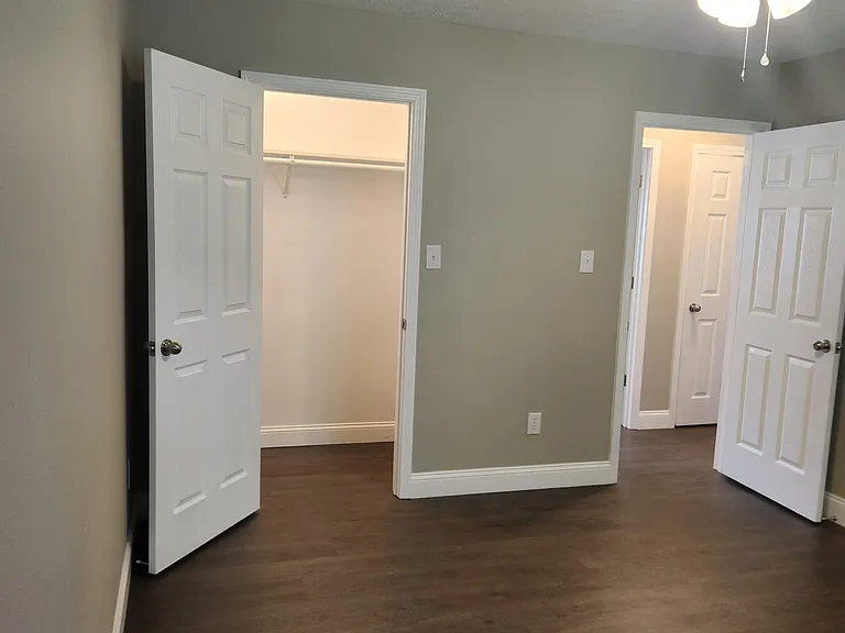 147 Gallaher View Dr #A — Photo 11