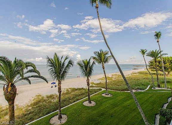 2nd image of 2011 Gulf Shore Blvd N #33