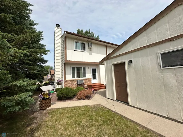 450 22nd St E, West Fargo, ND 58078