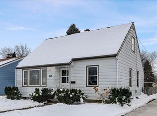 3129 E Koenig Ave, Saint Francis, WI 53235