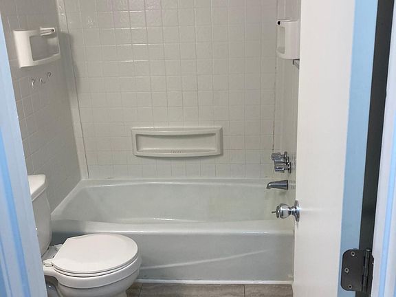 2nd image of 405 Evergreen St #D
