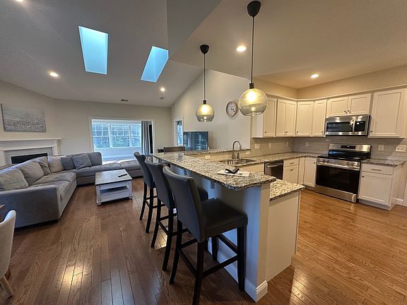 5th image of 31 Albert St #31
