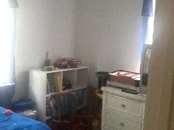 3rd image of 514 E McKinnon St