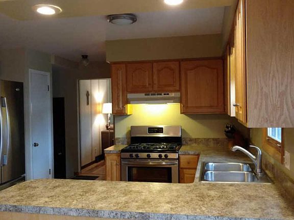 5th image of 4151 Holyoke Dr SE