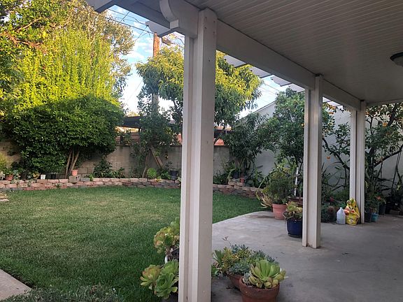 3rd image of 5326 Farna Ave