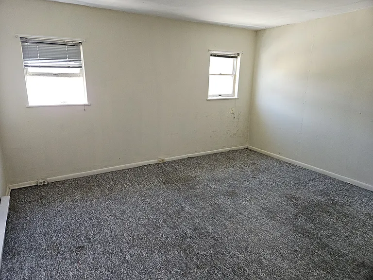 500 W Main St — Photo 7