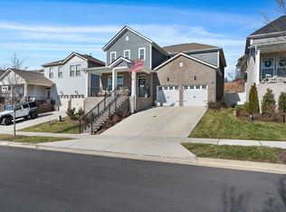 1057 Pebble Run Rd, Hendersonville, TN 37075