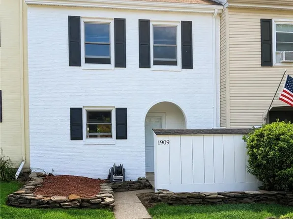 1909 Cricklewood Cv, Fogelsville, PA 18051