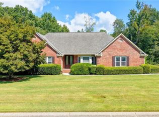 1975 Wynfield Point Dr, Buford, GA 30519