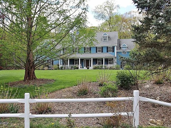 2nd image of 53 Bud Ln