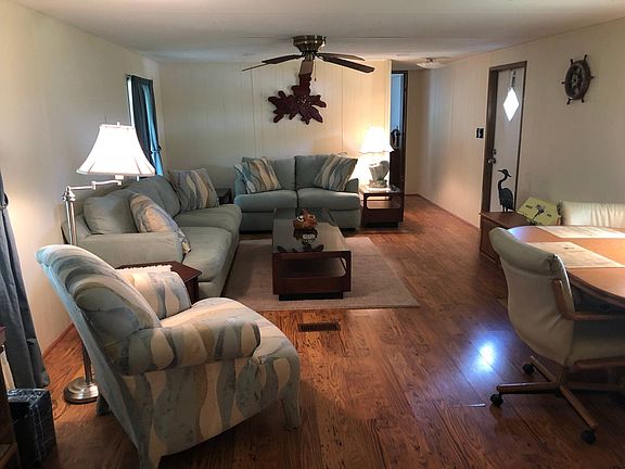 4th image of 66 Rose Dr