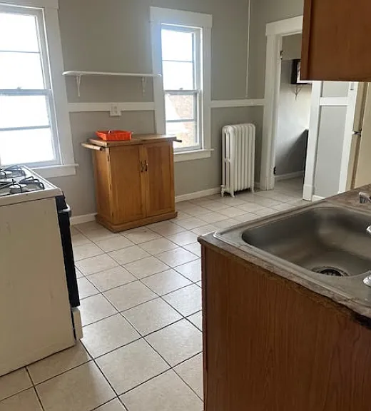 24 Grandview Ave #3 — Photo 6