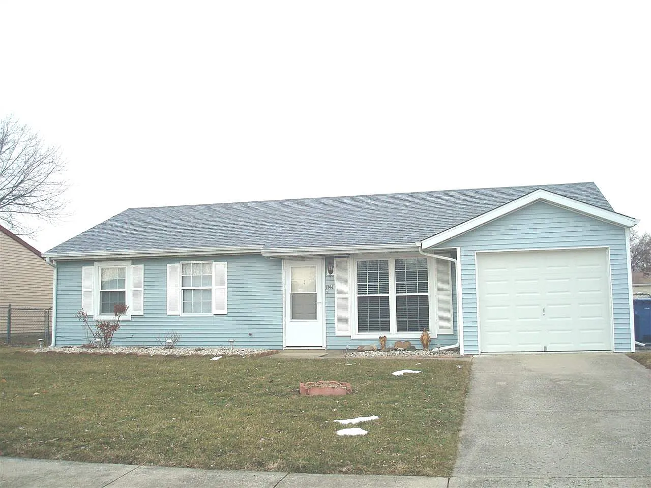 841 Mitchell Dr photo 1
