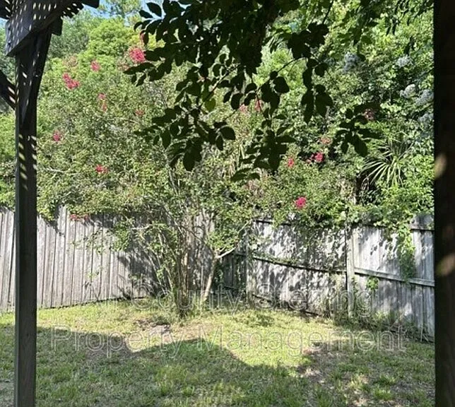158 Gleason Cv — Photo 17