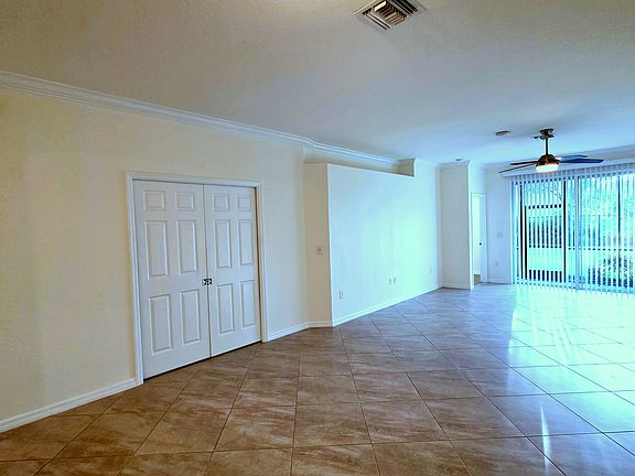 4th image of 4252 Lemongrass Dr