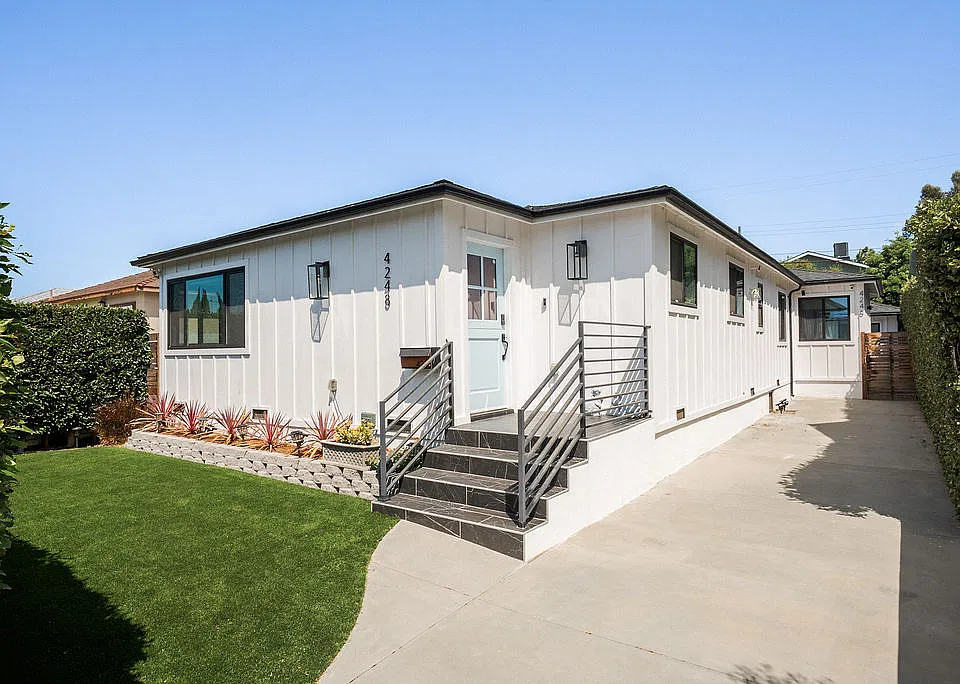 4248 Lyceum Ave