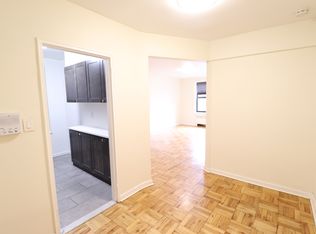 14345 Sanford Ave APT 108, Flushing, NY 11355