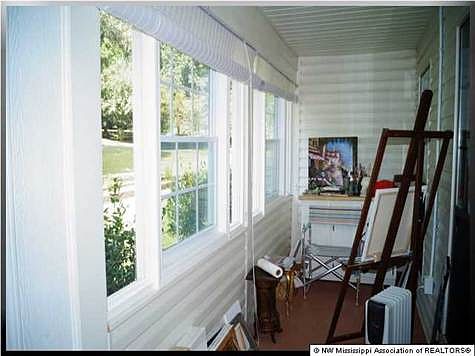 4th image of 3160 Shady Hill Dr