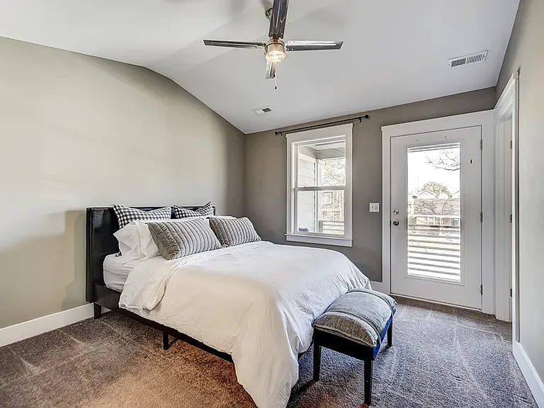 6223 California Ave — Photo 35