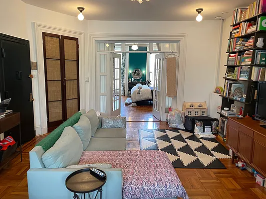 Rented by Owner | media 11