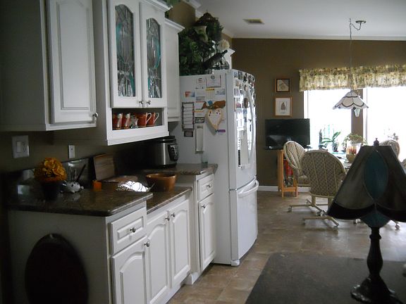 4th image of 454 New Pond Ct