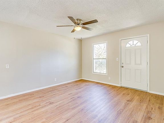 5th image of 1404 Mary K Ln