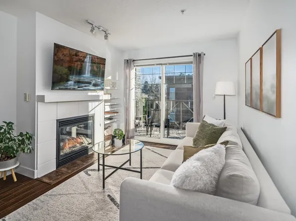 3240 Saint Johns St #407, Pt Moody, BC V3H 2A7