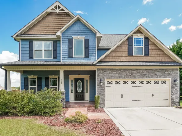 104 Claymore Dr, Clayton, NC 27527